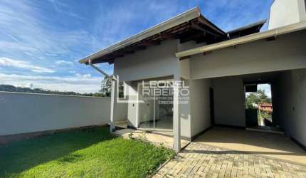 Casa com 2 dormitórios à venda no bairro Araponguinhas em Timbó/SC