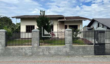 Casa com 3 dormitórios à venda, 178,20m² no bairro Das Nações - Timbó/SC