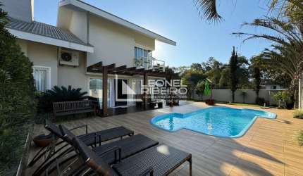 Casa com 3 dormitórios à venda, 289,71 m² no bairro Das Capitais em Timbó/SC