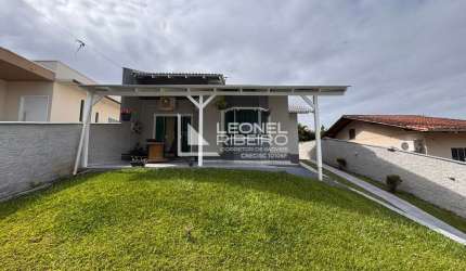 Casa com 3 dormitórios à venda, 170 m² no bairro Benedito - Indaial/SC