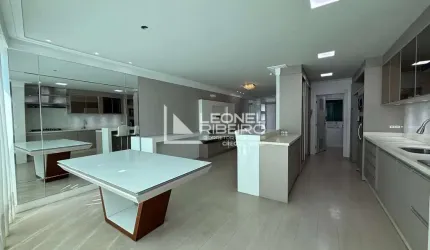 Apartamento com 3 dormitórios à venda, 182 m² no bairro Centro em Timbó/SC