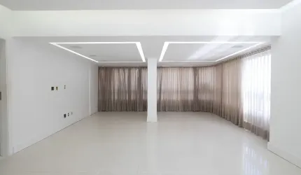 Apartamento Amplo 3 Quartos 2 Suítes Dependência 2 Vagas