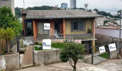Casa com 2 quartos à venda na Rua Cristiano Carpes Antunes, 2151, Salgado Filho, Caxias do Sul por R$ 650.000