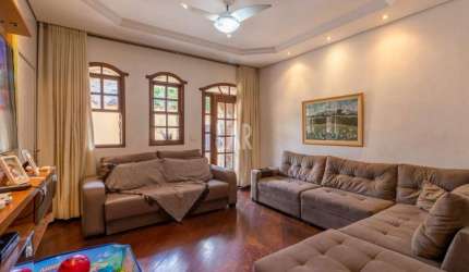 Casa à venda, 4 quartos, 2 suítes, 10 vagas, João Pinheiro - Belo Horizonte/MG