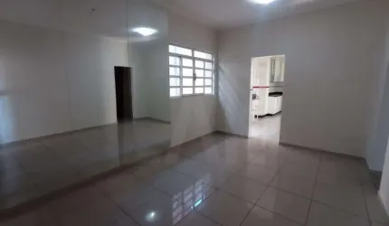 Casa para aluguel, 3 quartos, 2 suítes, Santa Efigênia - Belo Horizonte/MG