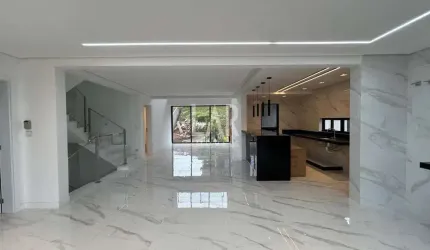Casa à venda, 4 quartos, 4 suítes, 5 vagas, Teixeiras - Juiz de Fora/MG