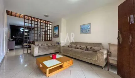 Casa à venda, 5 quartos, 3 suítes, 2 vagas, Sagrada Família - Belo Horizonte/MG