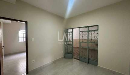 Casa para aluguel, 3 quartos, 1 suíte, 4 vagas, Santa Terezinha - Belo Horizonte/MG
