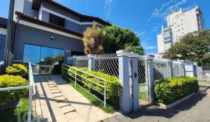 Casa com 4 quartos à venda na Rua Afonso Pena, 851, Estreito, Florianópolis, 278 m2 por R$ 2.100.000