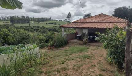 Chácara para Venda em Caldas, Condomínio Beija Flor, 3 dormitórios, 1 suíte, 1 banheiro, 2 vagas