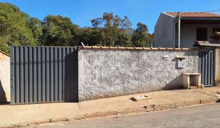 Casa para Venda em Caldas, Laranjeiras, 2 dormitórios, 1 banheiro, 1 vaga