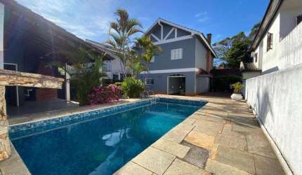 Casa com 3 Quartos, 275 m² - venda por R$ 1.530.000 ou aluguel por R$ 8.610/mês - Aldeia da Serra - Santana de Parnaíba/SP