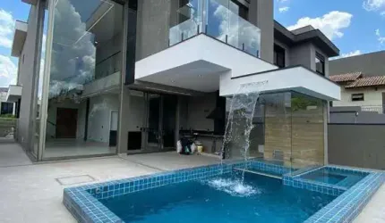 Casa com 3 quartos à venda, 265 m² por R$ 2.700.000 - Suru - Santana de Parnaíba/SP