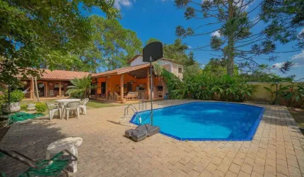 Casa com 4 Quartos  à venda no Condomínio Pinheiros Tênis Village - Cotia/SP