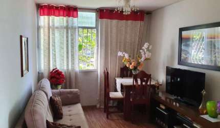 Apartamento há uma quadra da Alameda