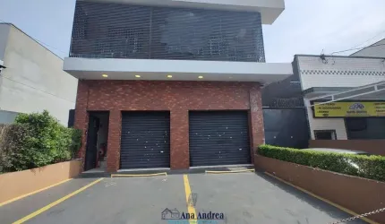 Vende-se prédio em Taboão da Serra