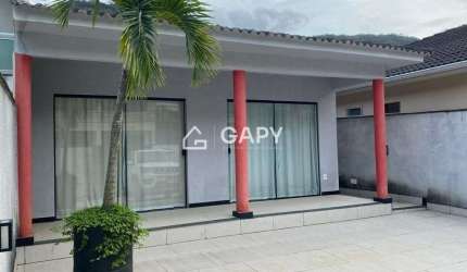 Linda Casa no Engenho do Mato/Itaipu - R$: 520.000,000