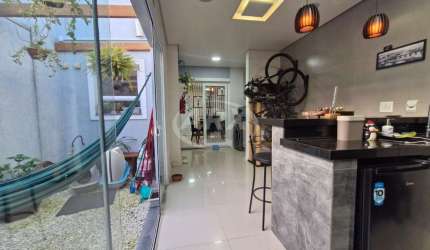Casa com 3 quartos à venda na Rua das Canafístulas, 199, Igara, Canoas por R$ 698.000
