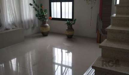 Cobertura com 3 quartos à venda na Rua Octávio de Souza, 481, Teresópolis, Porto Alegre por R$ 490.000