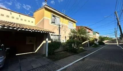 Casa em condomínio fechado com 4 quartos à venda na Rua Brasil, 1100, Centro, Canoas por R$ 475.000