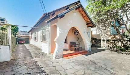Casa com 3 quartos à venda na Rua Atanásio Belmonte, 569, Boa Vista, Porto Alegre por R$ 535.000