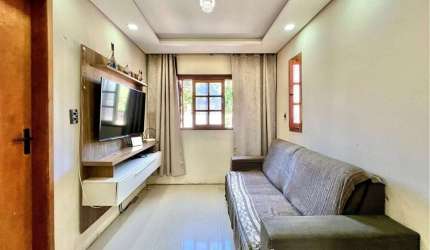 Casa com 2 quartos à venda na Rua Júlio Pereira de Souza, 1126, Estância Velha, Canoas por R$ 326.000