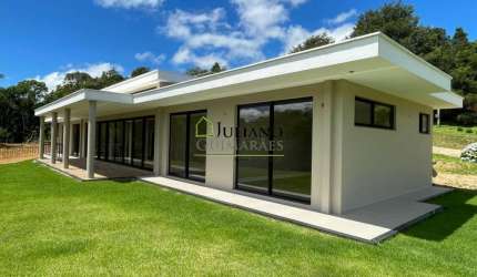 CASA AMPLA com 250m2 À VENDA EM CONDOMÍNIO FECHADO - RANCHO QUEIMADO/SC