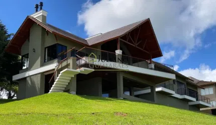 LINDA CASA COM 420m2 À VENDA, em condomínio fechado em Rancho Queimado/SC
