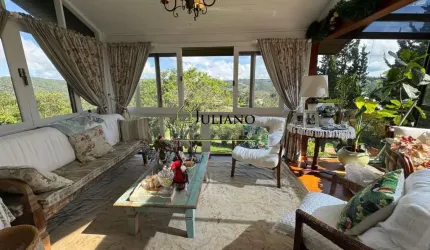 CASA ACONCHEGANTE com SAUNA e SPA á venda em condomínio fechado em RANCHO QUEIMADO SC