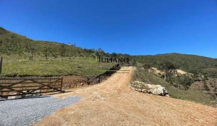TERRENO Á VENDA com 3,4 hectares, com VISTA para o LAGO - RANCHO QUEIMADO SC