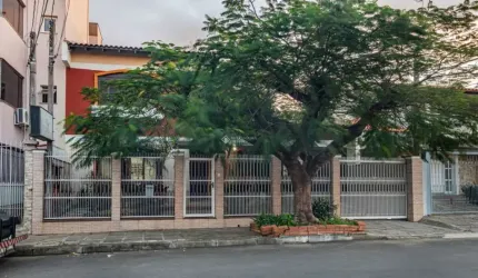 Casa com 4 quartos à venda na Rua Guarani, 457, Vila Imbui, Cachoeirinha, 285 m2 por R$ 1.028.000