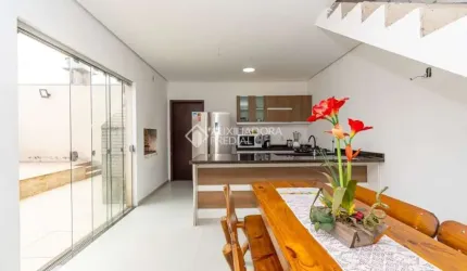 Casa com 3 quartos à venda na Bonsucesso, 863, Parque da Matriz, Cachoeirinha, 100 m2 por R$ 439.990