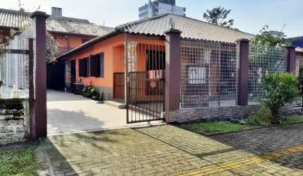 Ac Parc Direto Ou Dinh Av C/ Desc - R JOÃO PESSOA, 1620 - CENTRO-Casa+ 2 ap, terreno 25 x 25, CORAÇÃO DE TRAMANDAÍ – RS