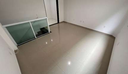 Casa em Villagio no Marape 2 dormitórios 105m² por 550mil