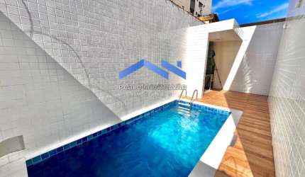Casa sobreposta baixa  115m² de 3 suítes no Embaré