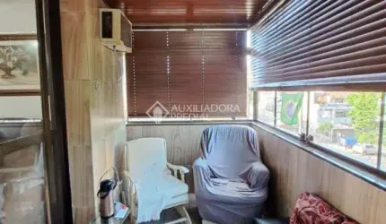 Apartamento com 3 quartos à venda na Rua Irmão Geraldo, 25, Vila João Pessoa, Porto Alegre, 90 m2 por R$ 555.000