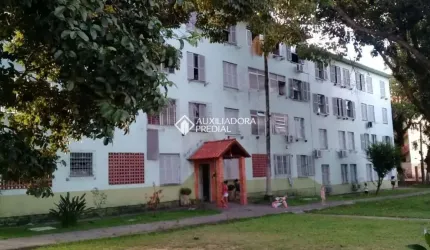 Apartamento com 2 quartos à venda na Rua Luiz Cézar Leal, 105, Rubem Berta, Porto Alegre, 53 m2 por R$ 110.000