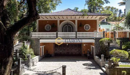 Casa de Novela de 604m² a Venda próximo a Praça Por do Sol em Alto de Pinheiros
