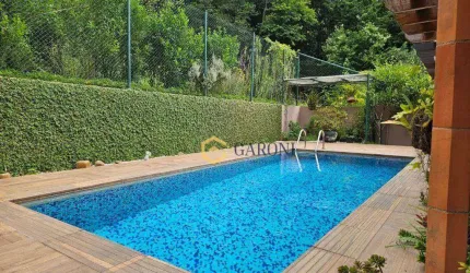 Linda casa a venda em Alphaville.
