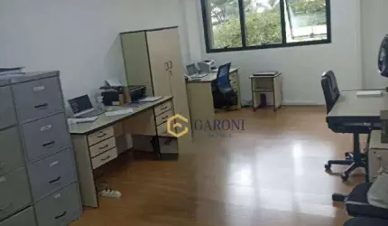 Sala comercial à venda na Pompéia.