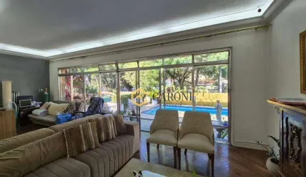 Locação de casa térrea com espaços amplos e piscina  Lapa SP