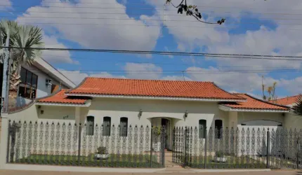 Casa a Venda em Tatuí no Jardim São Paulo, pode ser para fins comercial ou Residencial