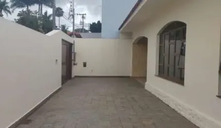 LINDA CASA A VENDA NO BAIRRO CHÁCARA JUNQUEIRA EM TATUÍ/SP