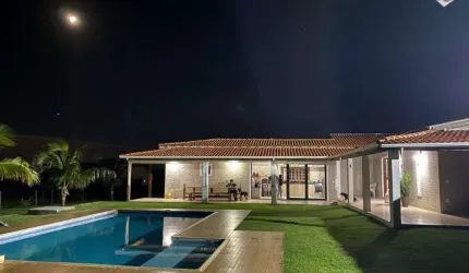 Vendo Chácara - O Refúgio dos Seus Sonhos em Quadra/SP!