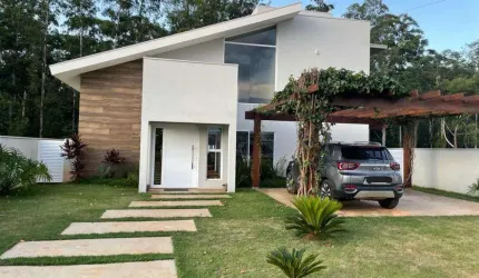 Magnífica casa a venda no condomínio Santa Bárbara Resort Residence