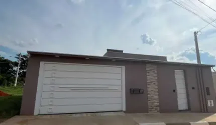 Residência Excepcional no Centro de Quadra, SP - Viva em Luxo e Conforto Absolutos!