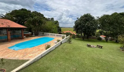 Chácara com 5 Suítes à Venda – 3.237m² de Terreno, 600m² Construídos – R$ 1.170.000,00