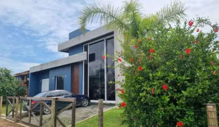Casa em condomínio fechado com 2 quartos à venda na Estrada Geral do Ouvidor, 2, Grama, Garopaba por R$ 1.400.000