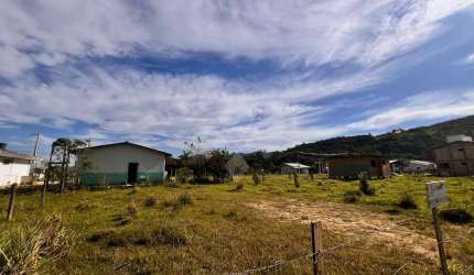 Terreno em condomínio fechado à venda na Antônio João Bernardo, Ressacada, Garopaba por R$ 375.000