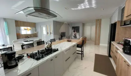 Apartamento com 4 quartos à venda na Rua 303, 336, Meia Praia, Itapema por R$ 3.000.000